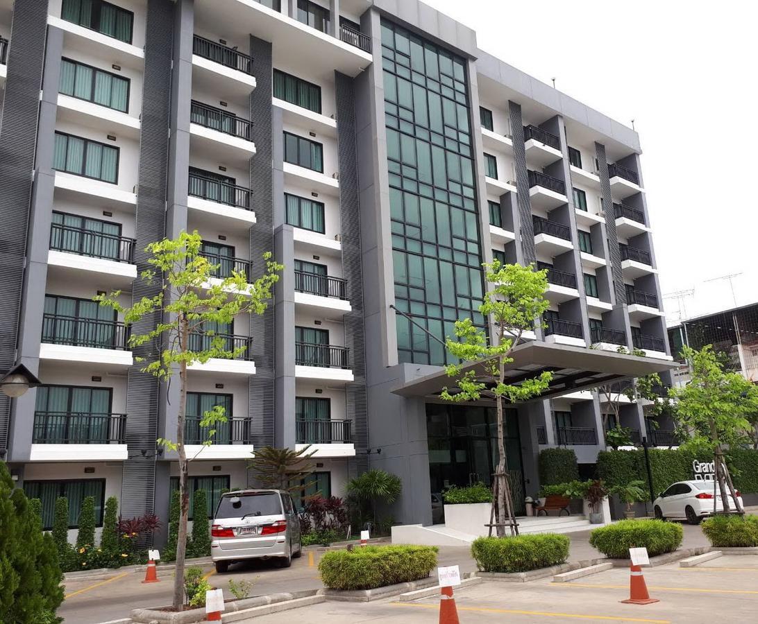 We Grand Ever 9 Nakhon Ratchasima Extérieur photo